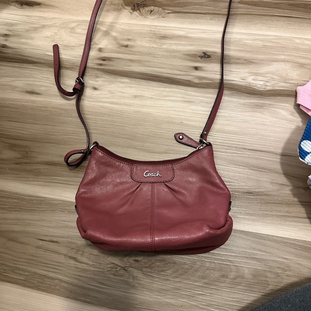 Coach Women's Burgundy Leather Shoulder Bag